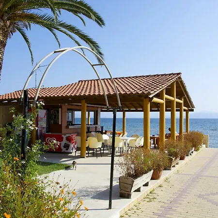Seafront Aparthotel Kávos